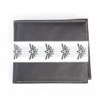 NINTENDO Legend of Zelda Hyrule Royal Crest Taping Bi-fold Wallet, Male, Black/White (MW602335ZEL)